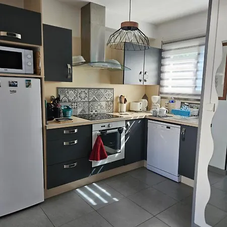 Appartement De Charme , Royan, Proche Mer Avec Balcon. Exterior photo