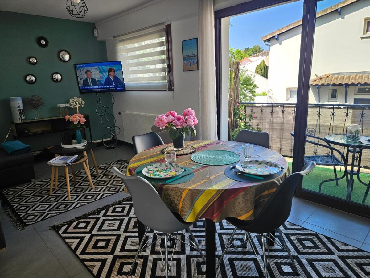 Apartment De Charme , Royan, Proche Avec Balcon.